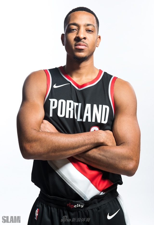 这一消息震 这一消息震