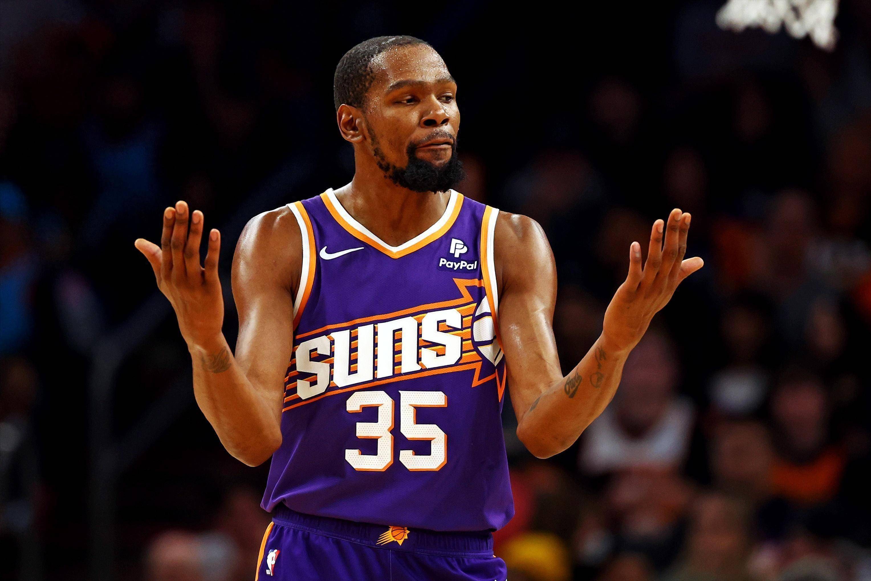 他的篮下防 他的篮下防