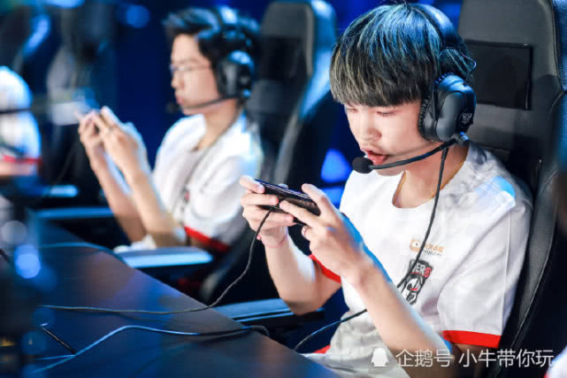 利用他们的 利用他们的