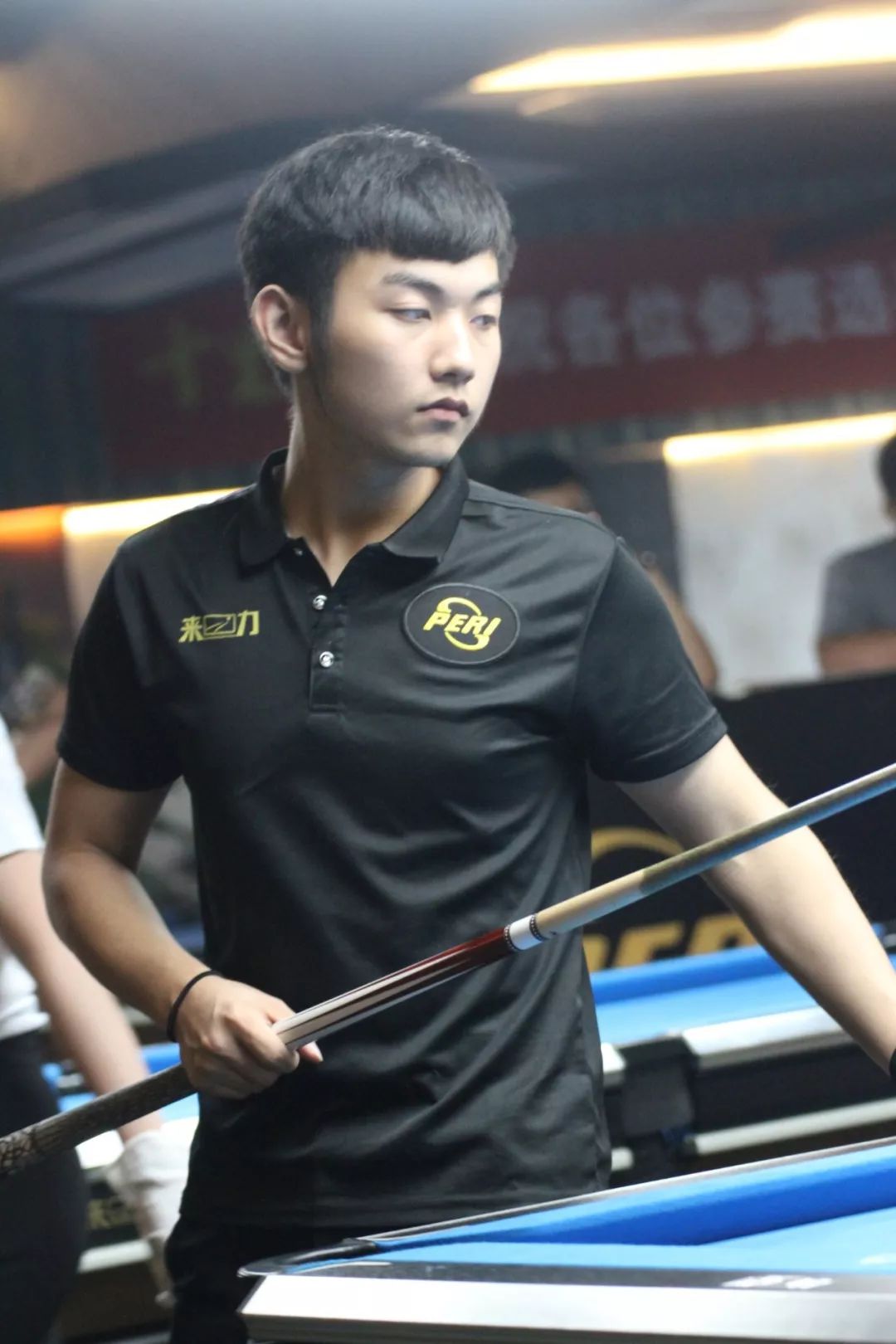 拿球后迅速 拿球后迅速